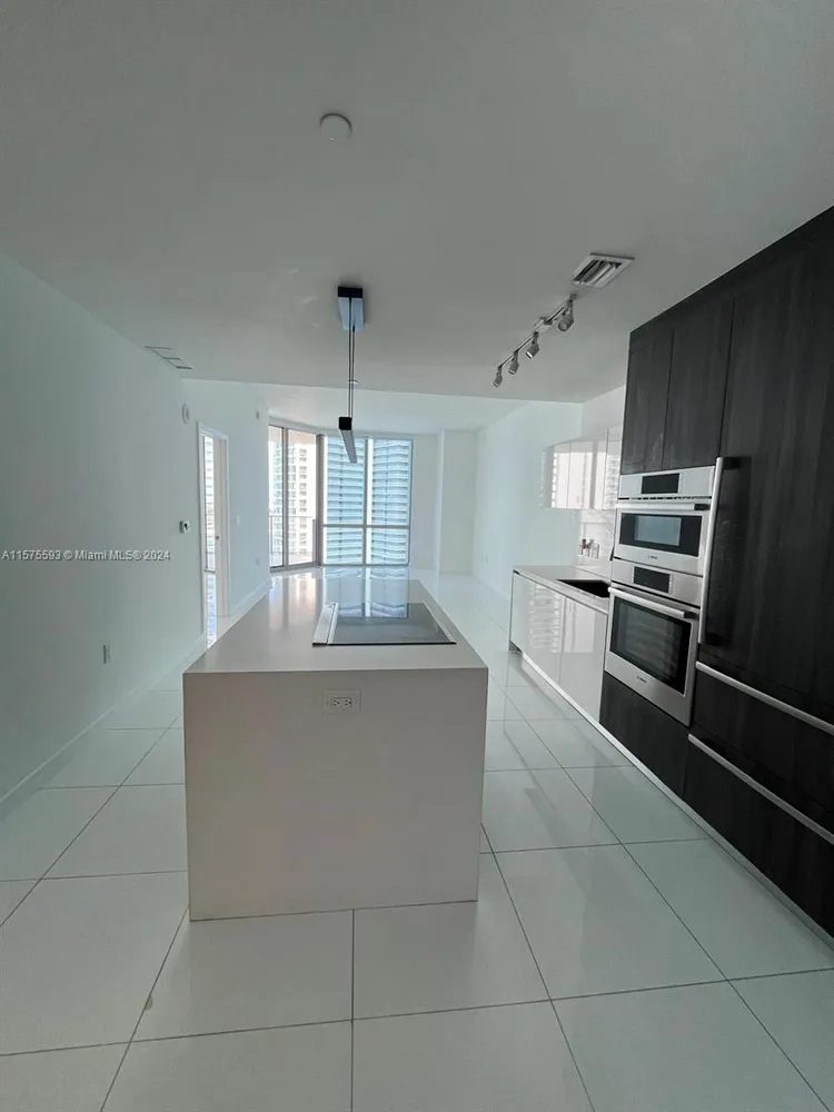 Paramount Miami Worldcenter #2705 image #11