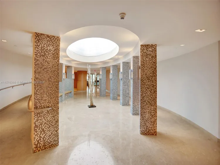 900 Biscayne Bay #3204 image #16