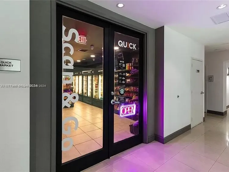 The Mark #1905 image #25