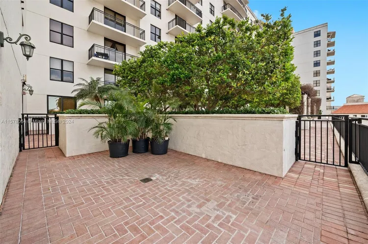 Puerta De Palmas #801 image #34