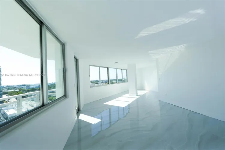 Burleigh House #1135 image #6