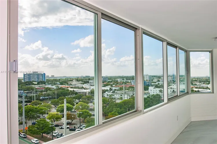 Burleigh House #1135 image #7