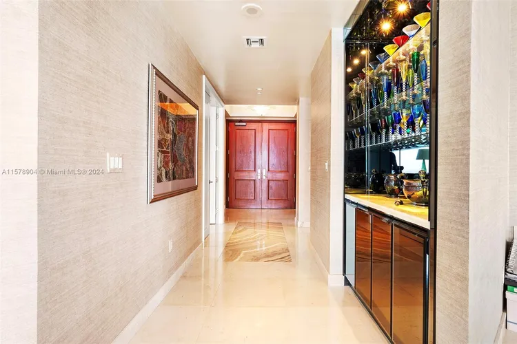 The Four Seasons Residences #57E image #10