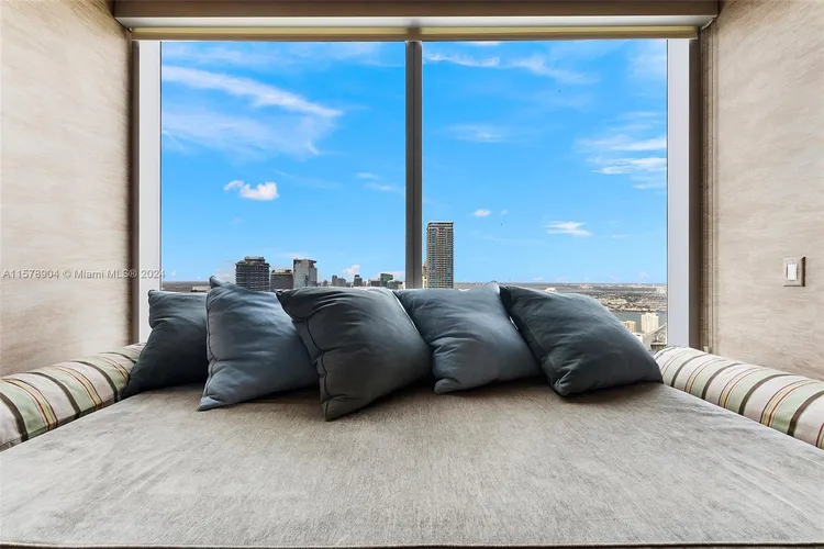 The Four Seasons Residences #57E image #14