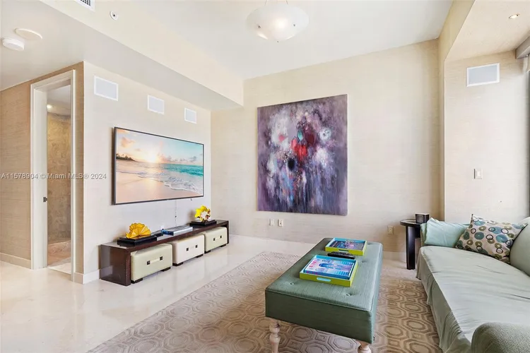 The Four Seasons Residences #57E image #8