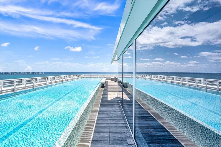 The Surf Club Four Seasons Hotel And Residences #N-PH4 image #18