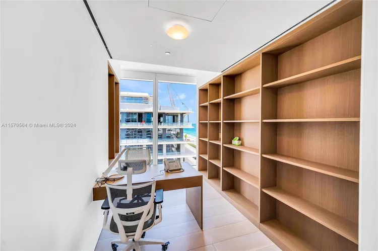 The Surf Club Four Seasons Hotel And Residences #N-PH4 image #24