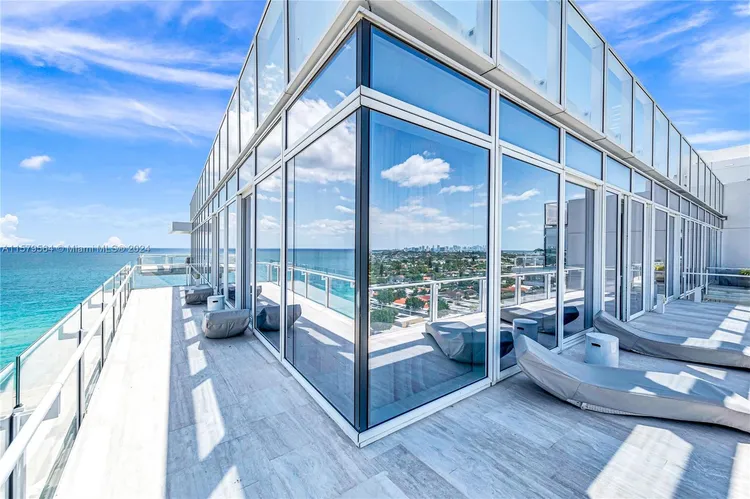 The Surf Club Four Seasons Hotel And Residences #N-PH4 image #35