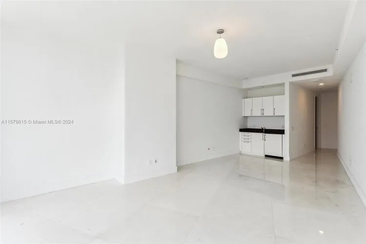 Porsche Design Tower #4003 image #27