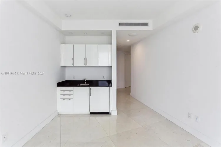 Porsche Design Tower #4003 image #28