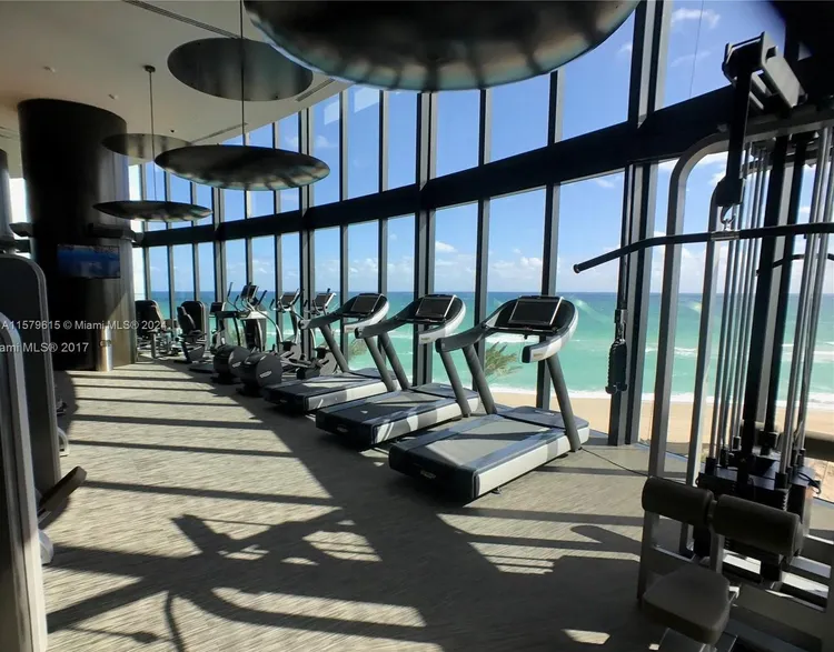 Porsche Design Tower #4003 image #53