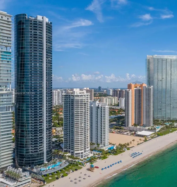 Porsche Design Tower #4003 image #66