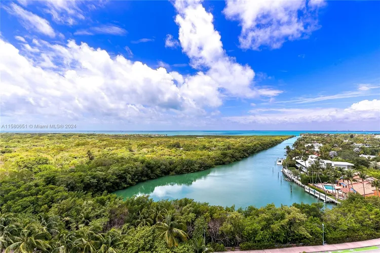 Towers of Key Biscayne #E1108 image #10