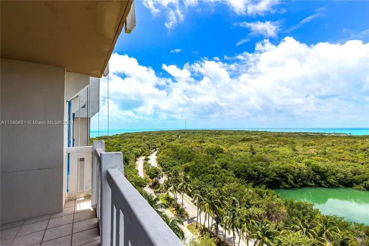 Towers of Key Biscayne #E1108 image #12