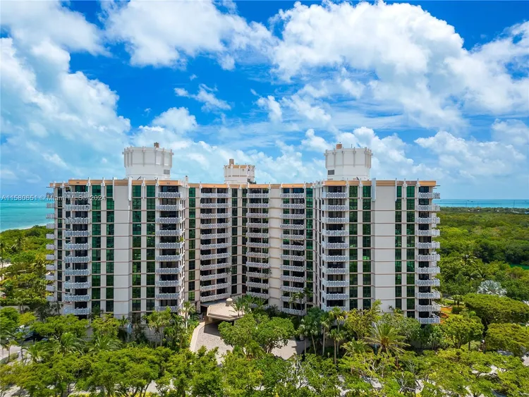 Towers of Key Biscayne #E1108 image #28