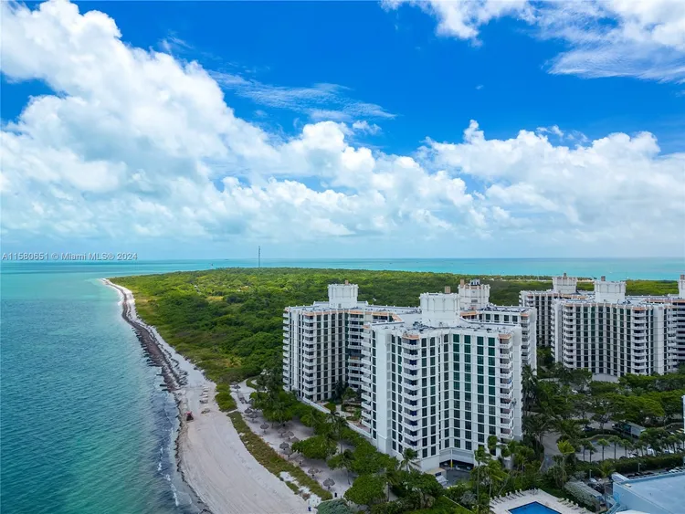 Towers of Key Biscayne #E1108 image #32