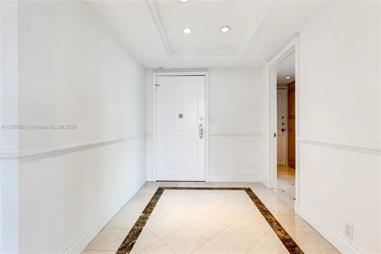 Towers of Key Biscayne #E1108 image #6