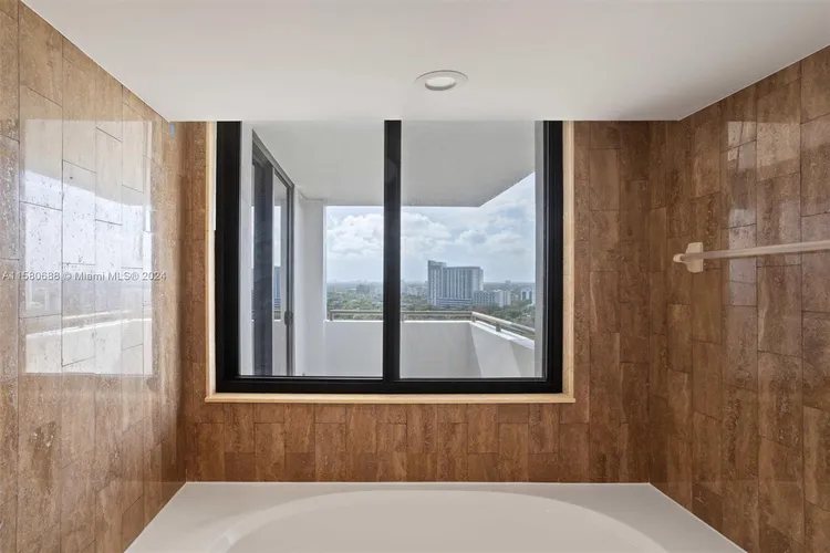 Villa Regina Condo #1206 image #18