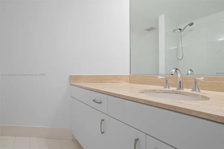 Villa Regina Condo #1206 image #25