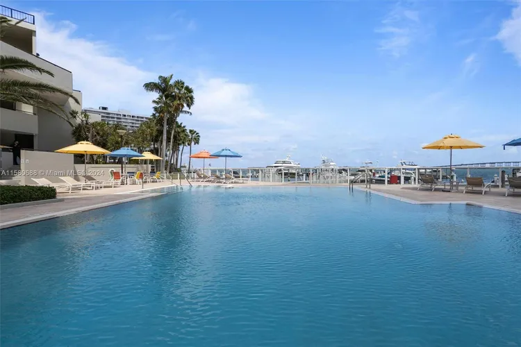 Villa Regina Condo #1206 image #33