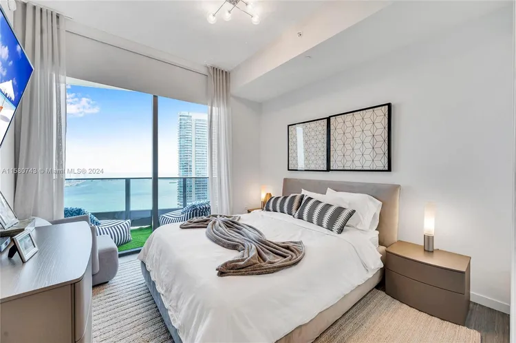 Brickell Flatiron #PH6005 image #23