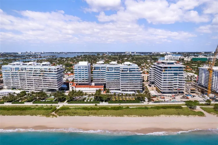 The Surf Club Four Seasons Hotel And Residences #N-611 image #33