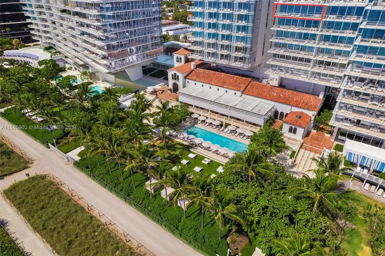 The Surf Club Four Seasons Hotel And Residences #N-611 image #35