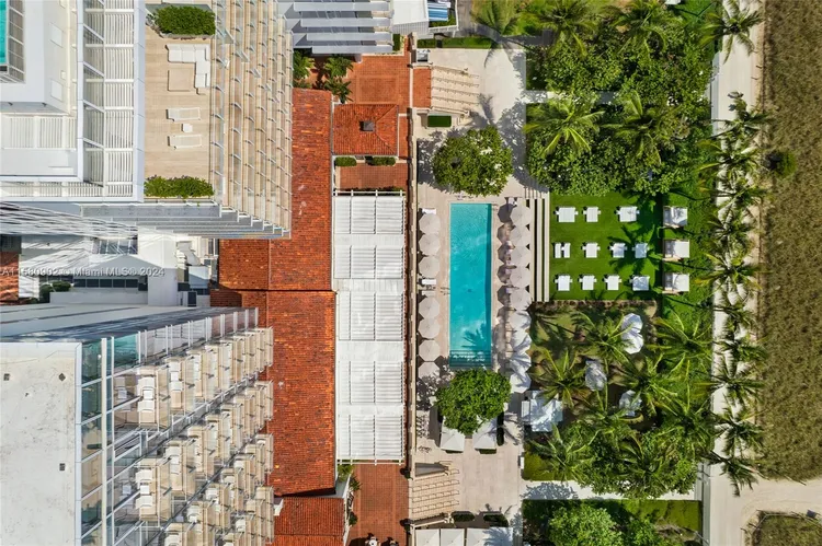 The Surf Club Four Seasons Hotel And Residences #N-611 image #39