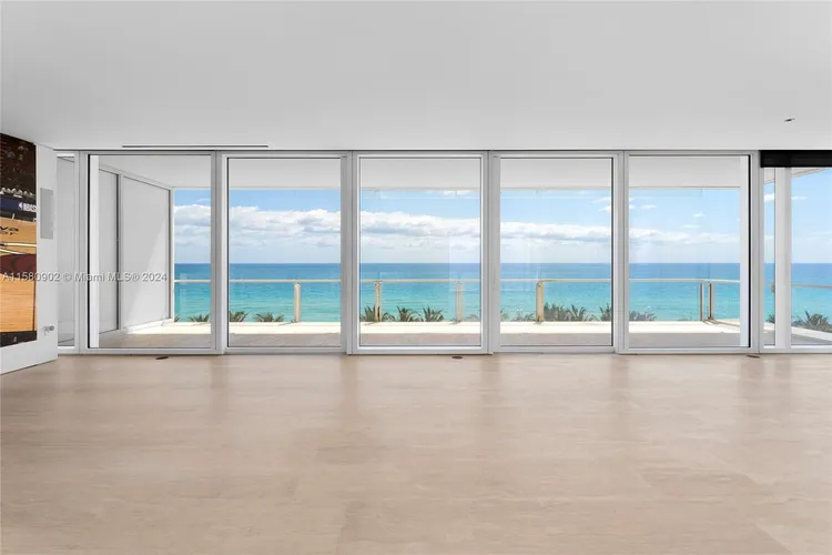 The Surf Club Four Seasons Hotel And Residences #N-611 image #7
