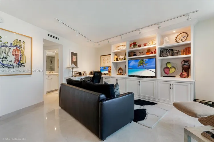 Towers of Key Biscayne #B803 image #10