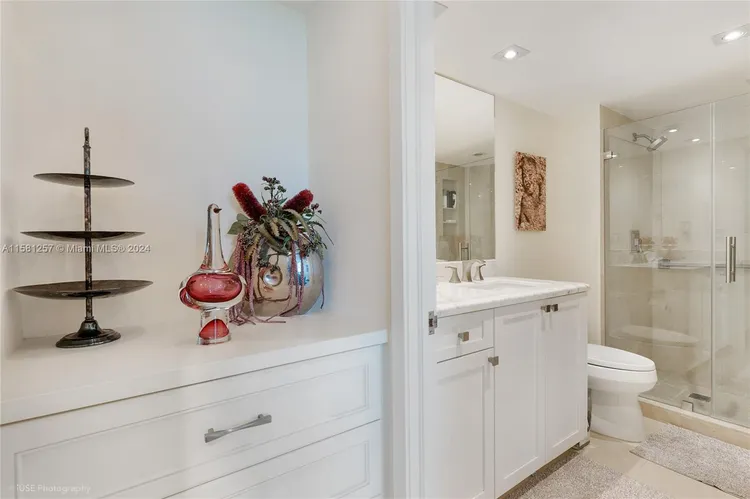 Towers of Key Biscayne #B803 image #11