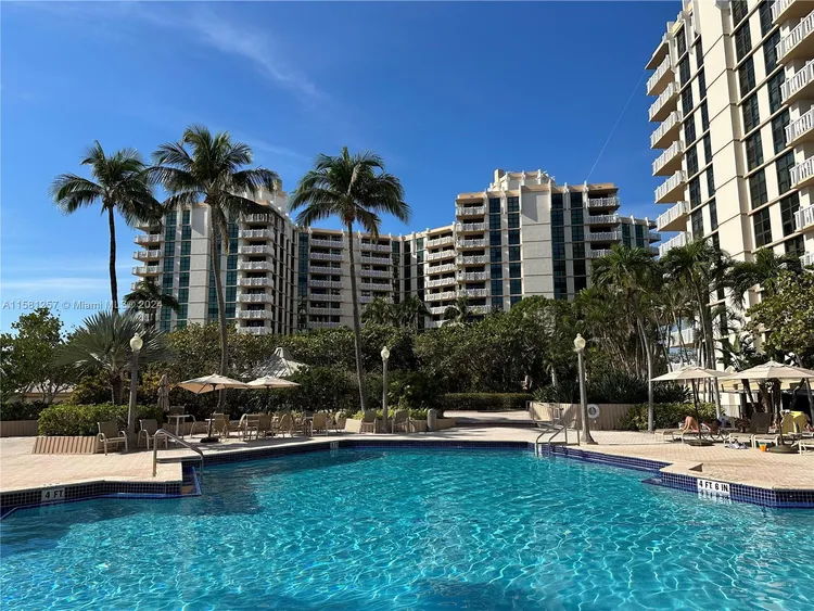 Towers of Key Biscayne #B803 image #17