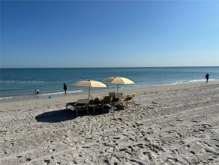 Towers of Key Biscayne #B803 image #25