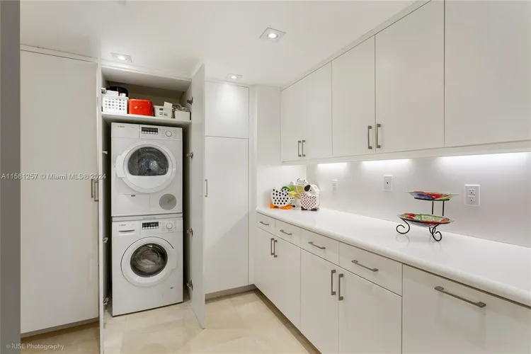 Towers of Key Biscayne #B803 image #7