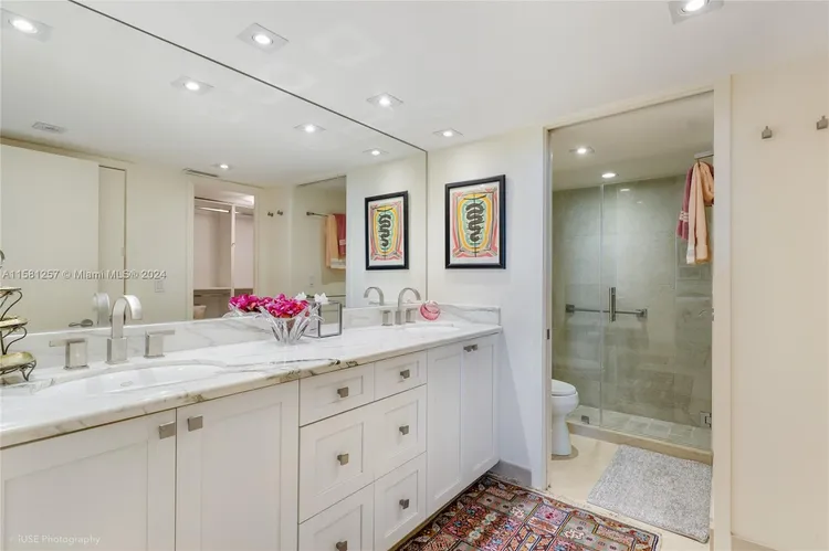 Towers of Key Biscayne #B803 image #9