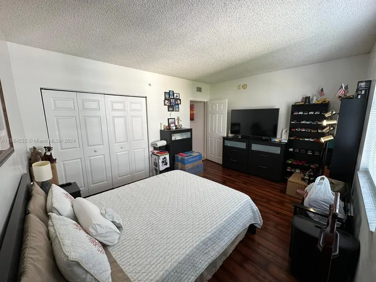 Porto Bellagio #4504 image #13