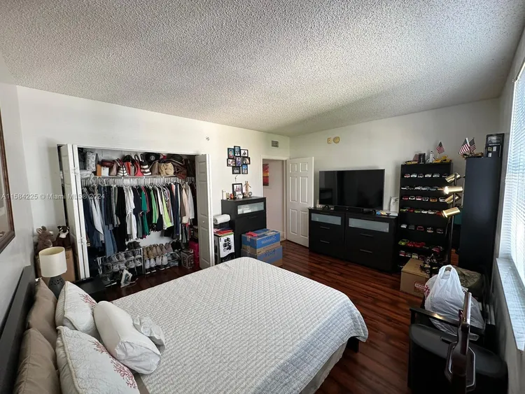 Porto Bellagio #4504 image #16