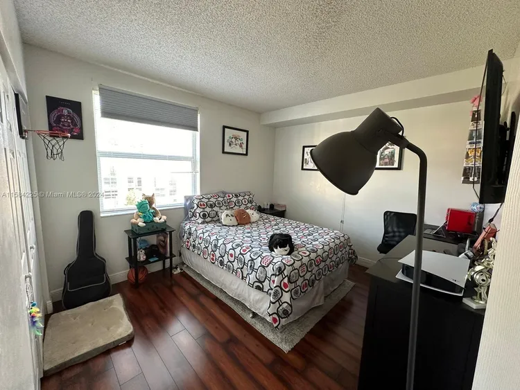 Porto Bellagio #4504 image #20