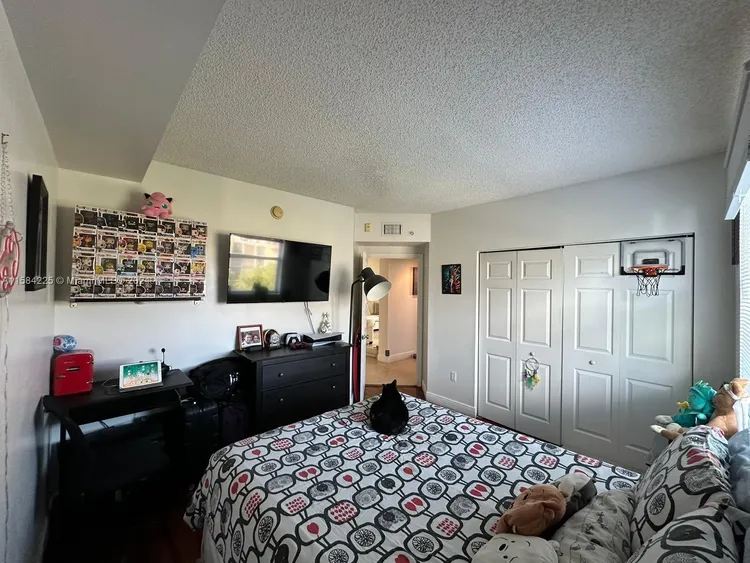 Porto Bellagio #4504 image #24