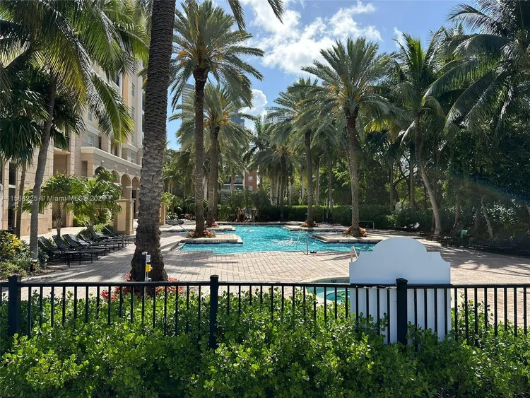 Porto Bellagio #4504 image #48