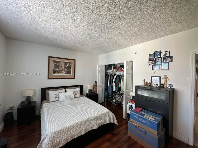 Porto Bellagio #4504 image #7