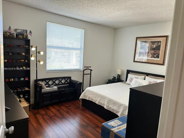 Porto Bellagio #4504 image #8