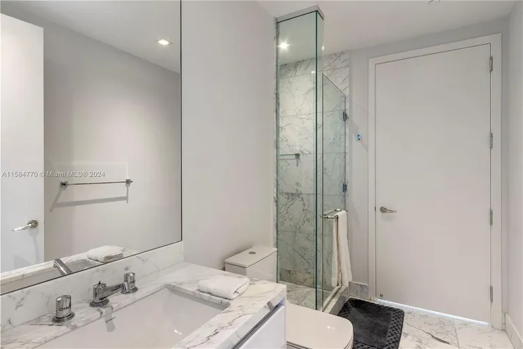 Jade Signature #1901 image #18