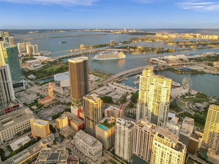 Loft Downtown I #1403 image #18