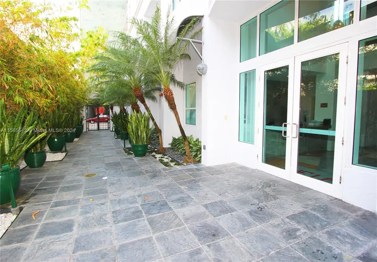 Loft Downtown I #1403 image #20