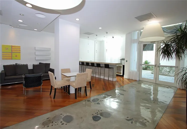 Loft Downtown I #1403 image #24