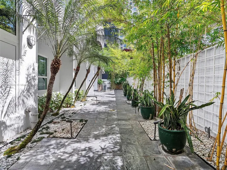 Loft Downtown I #1403 image #28