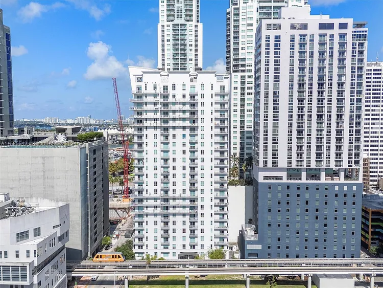 Loft Downtown I #1403 image #29