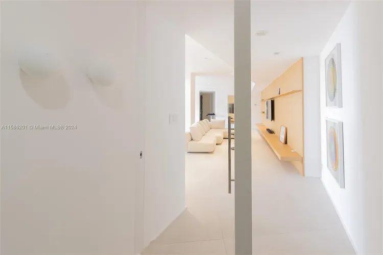 Majestic Tower #1009 image #10