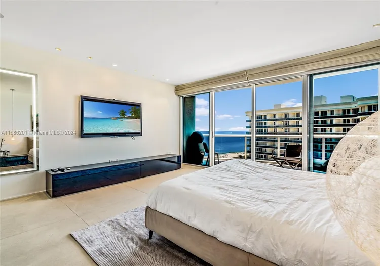 Majestic Tower #1009 image #26